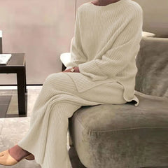 2- Piece lounge wear for woman