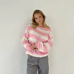 Relaxed Fit Long-Sleeve Knit Sweater: Versatile and Casual